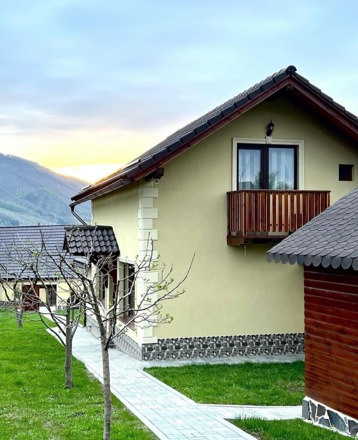 Casa De Vacanta Orlat Екстер'єр фото
